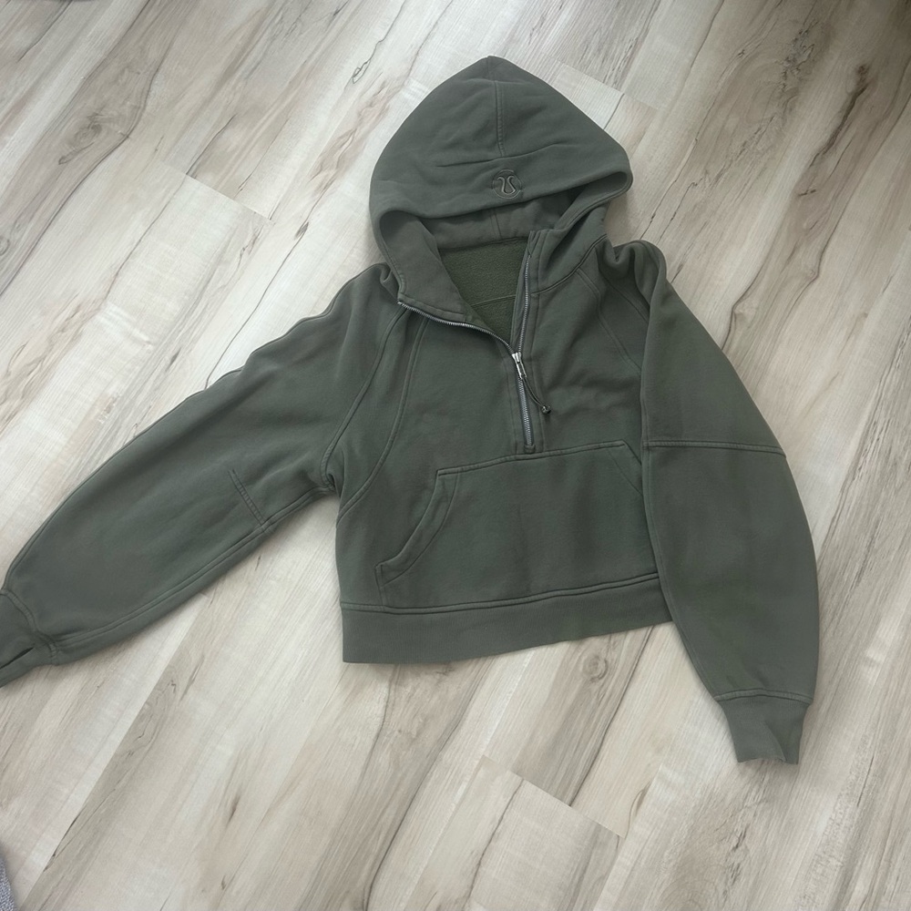 Lululemon Scuba sweatshirt